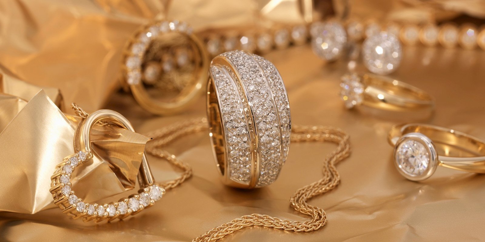 Gold & Diamond Jewelry Gifts Online | Christmas Gifts