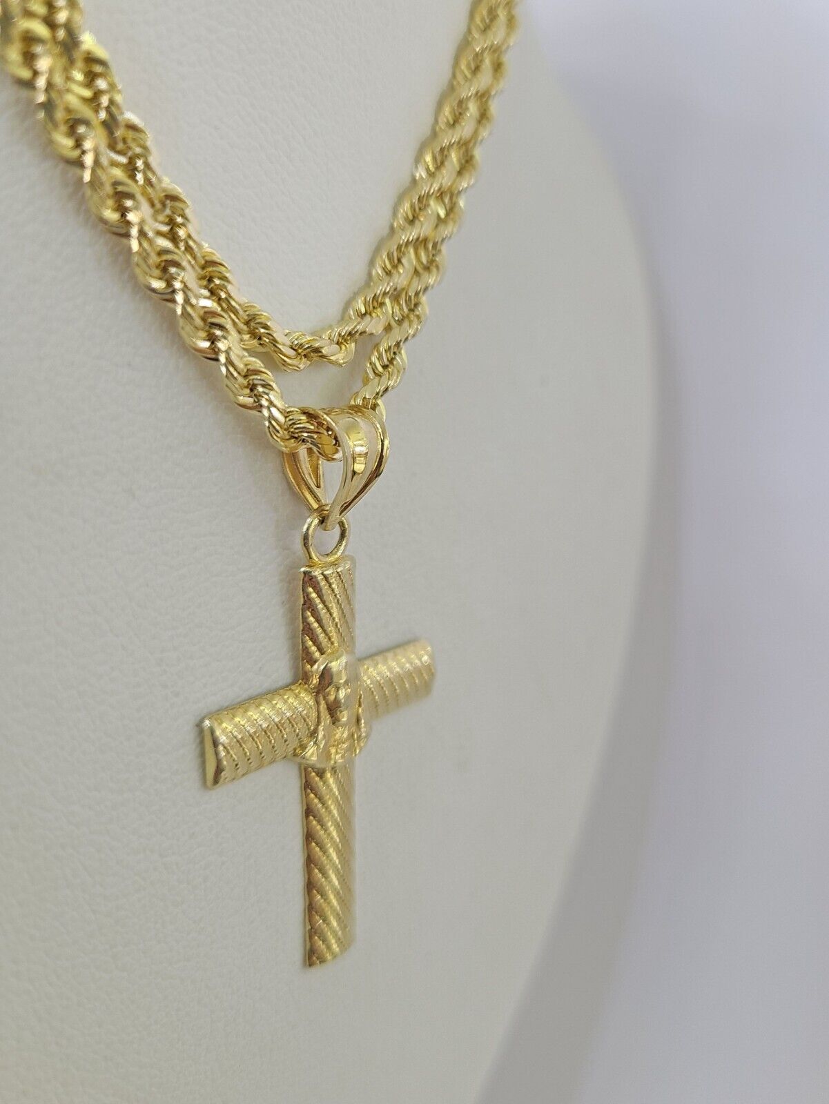 10k 3mm Rope Chain Jesus Cross Pendant 18" - 30" Yellow Gold Set Charm Necklace - GoldenlinQ