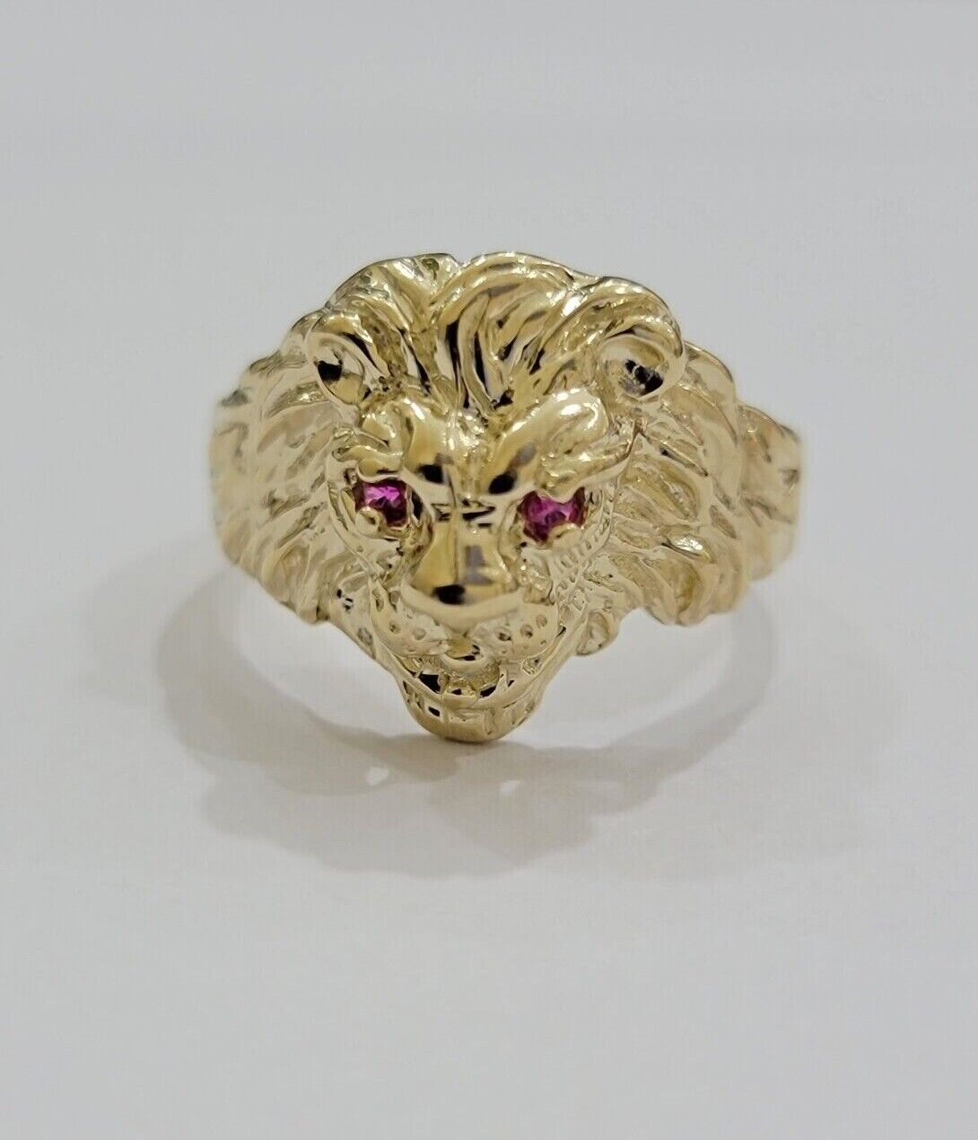 10k Solid Yellow Gold Men's Lion Roaring Ring Casual Style 10kt Red Eye New SALE - GoldenLinQ