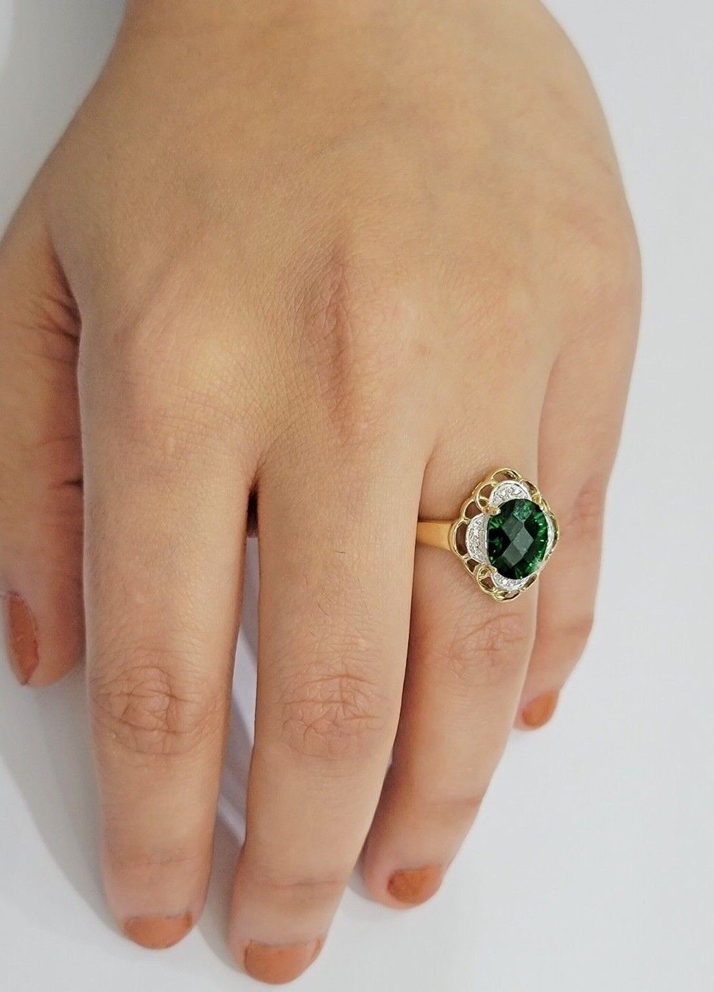 10k Yellow Gold Ladies Green Ring Women's Casual Band SALE Real 10kt Brand New - GoldenlinQ