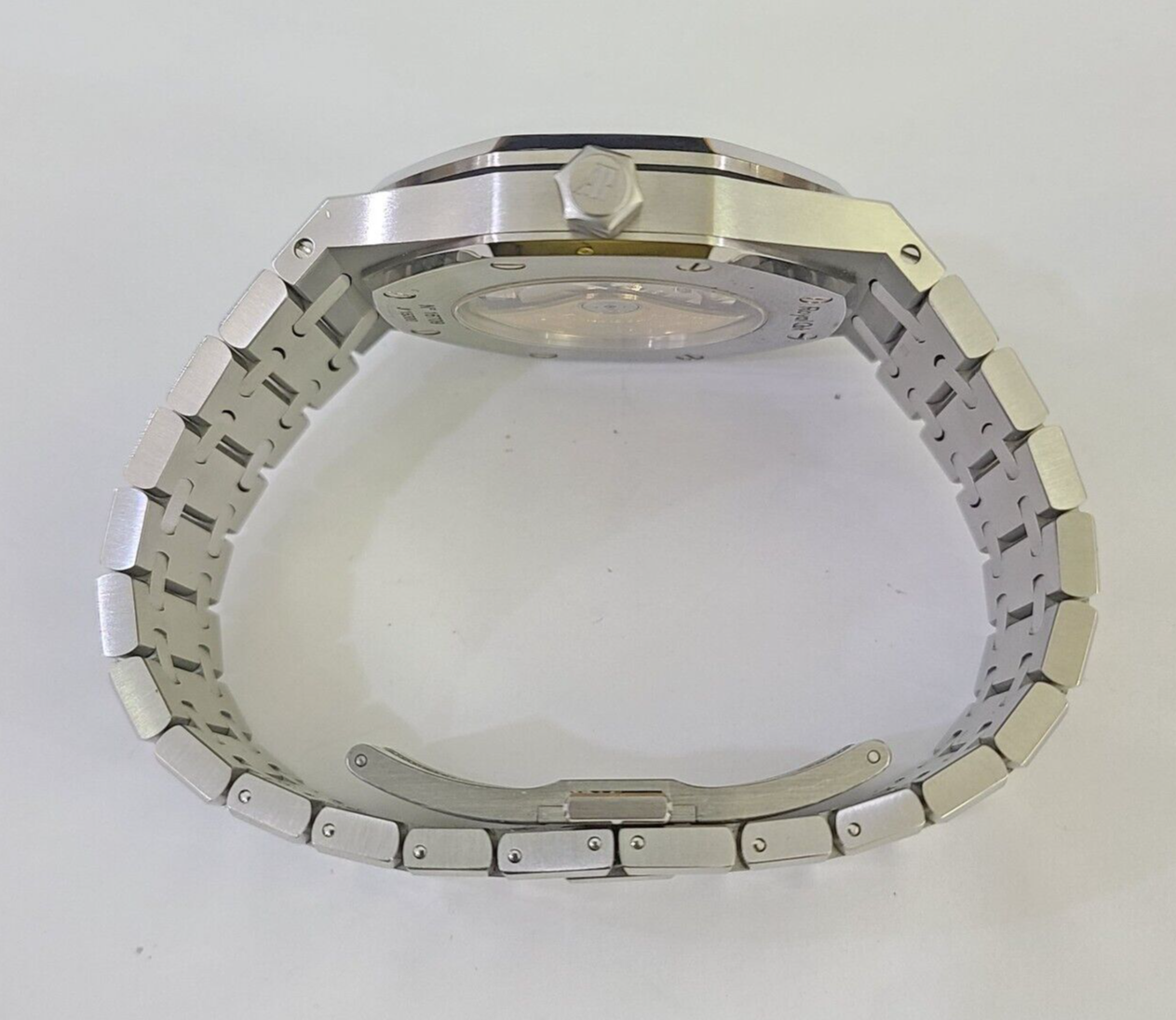 Audemars Piguet Royal Oak 41mm Watch 15400ST.OO.1220ST.02 White Dial 2016 Year
