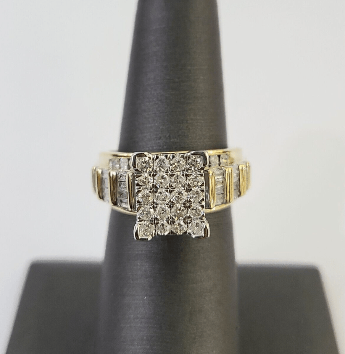 Real 10k Diamond Ladies Ring Yellow Gold Bridal Women Engagement Wedding - GoldenlinQ