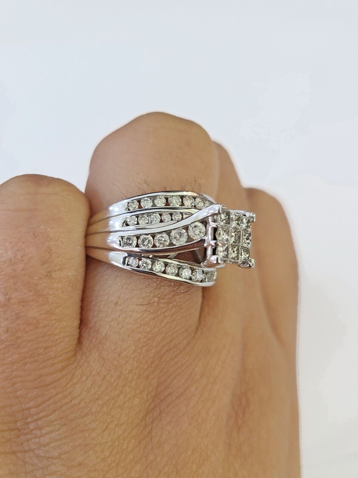 REAL 10k White Gold Diamond Ring 1.50 CT Size 7 Square Shaped Engagement Ring - GoldenlinQ