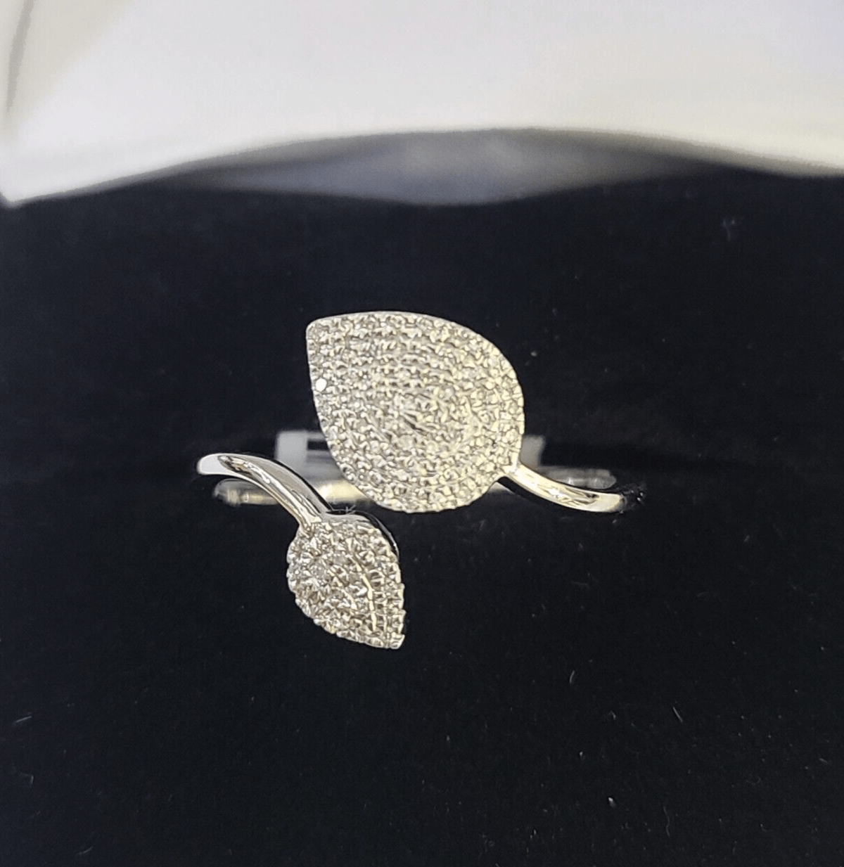 REAL 10k White Gold Diamond Ring Leaf Shaped Casual Engagement Ring Genuine - GoldenlinQ