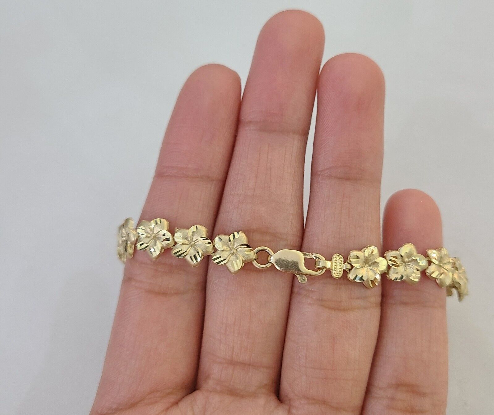 Real 10K Yellow Gold 8mm Flower Bracelet 7.5" Inch 10kt Gold - GoldenlinQ