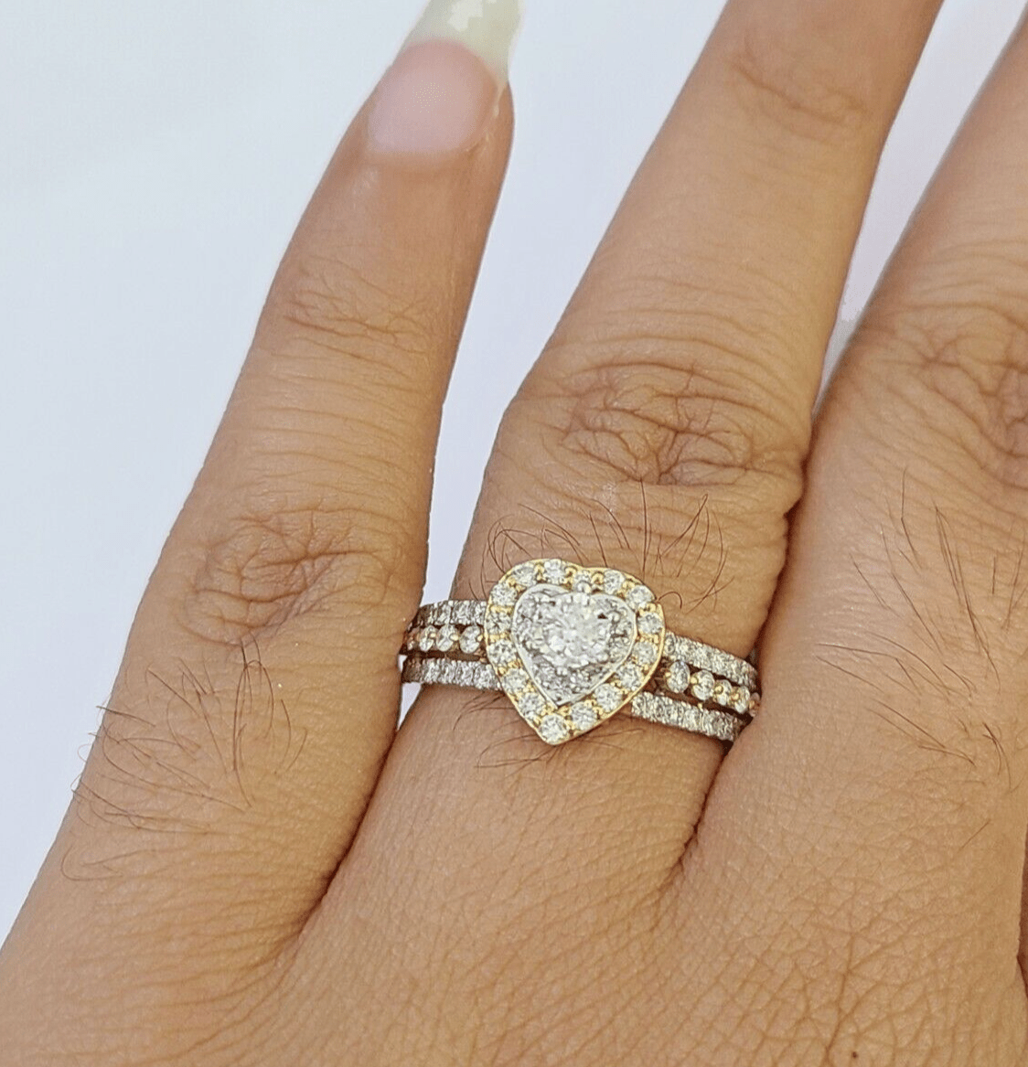 REAL 10k Yellow Gold Diamond Ladies Ring Hearts Women Engagement Wedding - GoldenlinQ