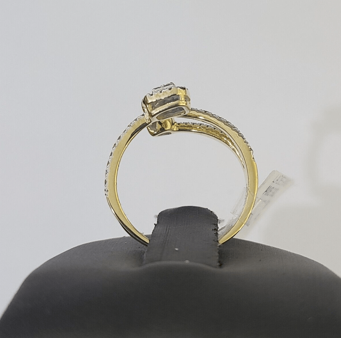 Real 10k Yellow Gold Diamond Ladies Ring Women Casual Engagement Wedding - GoldenlinQ