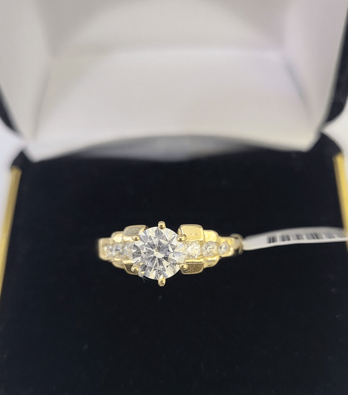 Real 10k Yellow Gold Round Stone Ring Wedding Engagement Size 7 WomensRing - GoldenlinQ