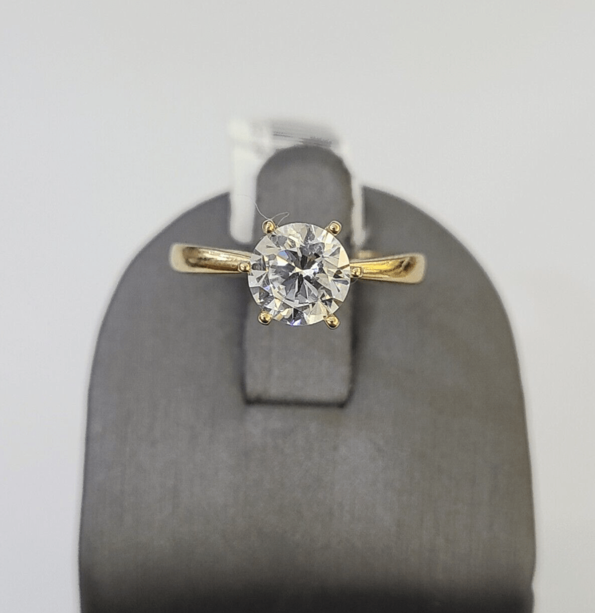 Real 10k Yellow Gold Round Stone Ring Wedding Engagement Size 7 WomensRing - GoldenlinQ