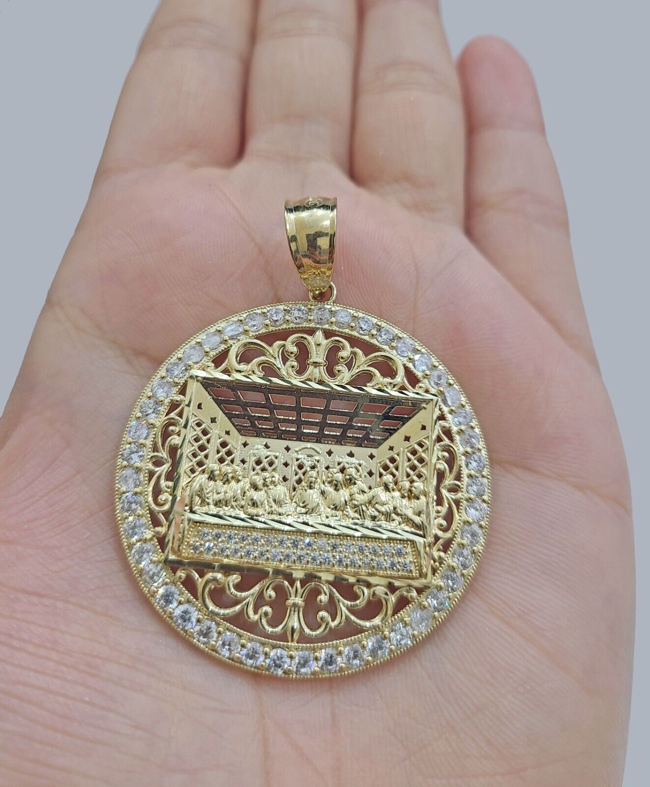Real 10kt Yellow Gold Circular Last Supper Pendant Charm 3D style - GoldenlinQ