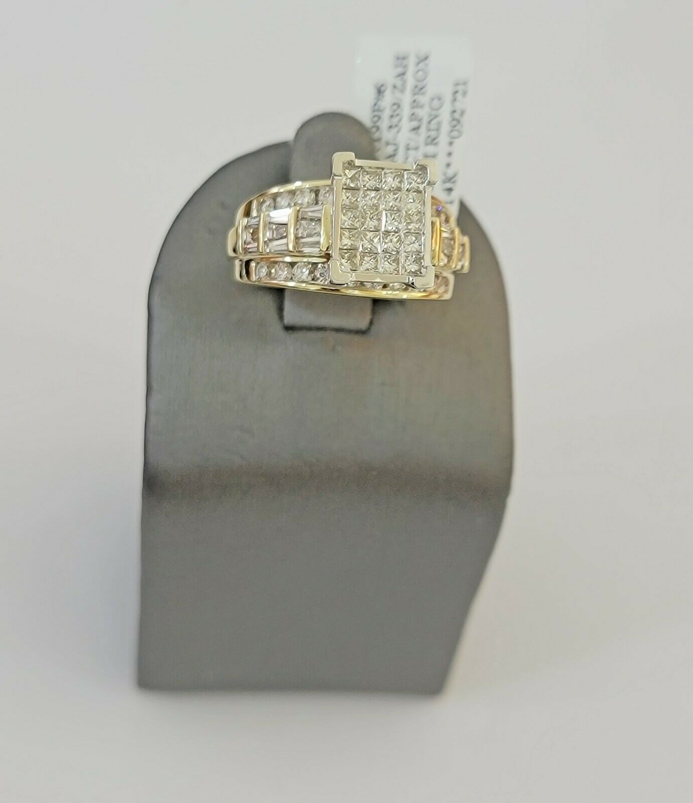 Real 14kt Gold Diamond Ladies Ring 2CT Princess Cut Baguette Round, Yellow Gold - GoldenlinQ