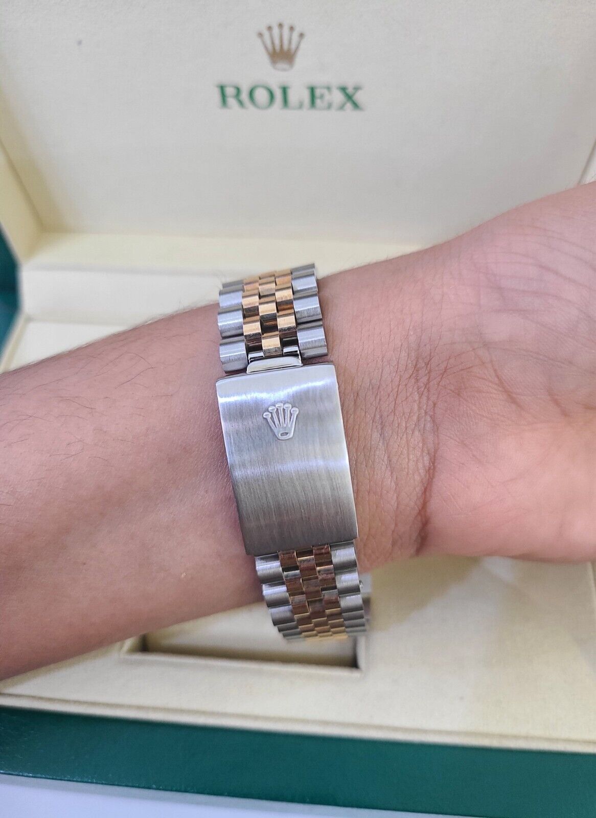 ROLEX Datejust Stainless Watch Red Roman Dial Diamond Bezel 36mm For Men - GoldenlinQ